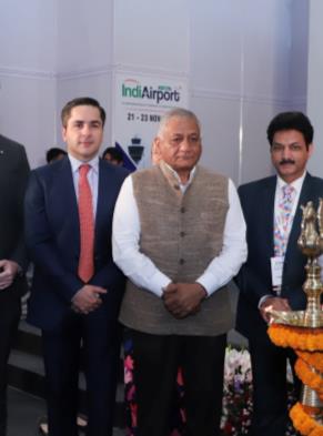 Michel Jain with General Vijay Kumar Singh
